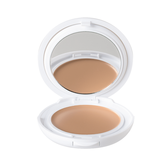 Couvrance Compact foundation cream, comfort texture SPF 30 Natural