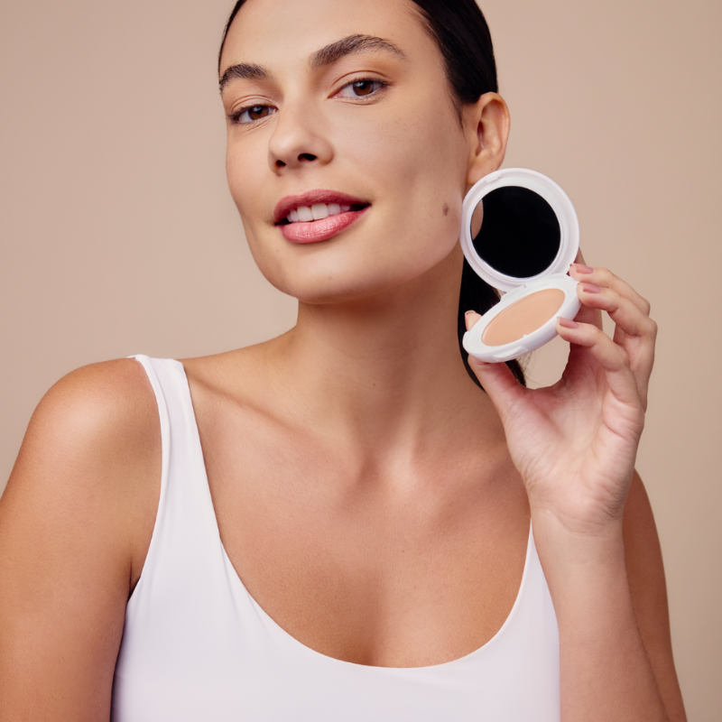 Avene High protection Compact tinted Sand SPF50, for intolerant skin, 10g